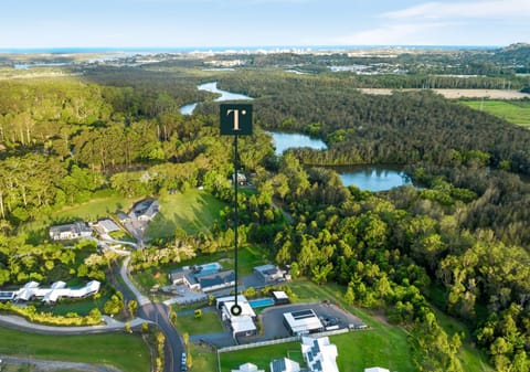 Luxury Living on Sprawling 7,697m2: Discover Your Private Paradise
