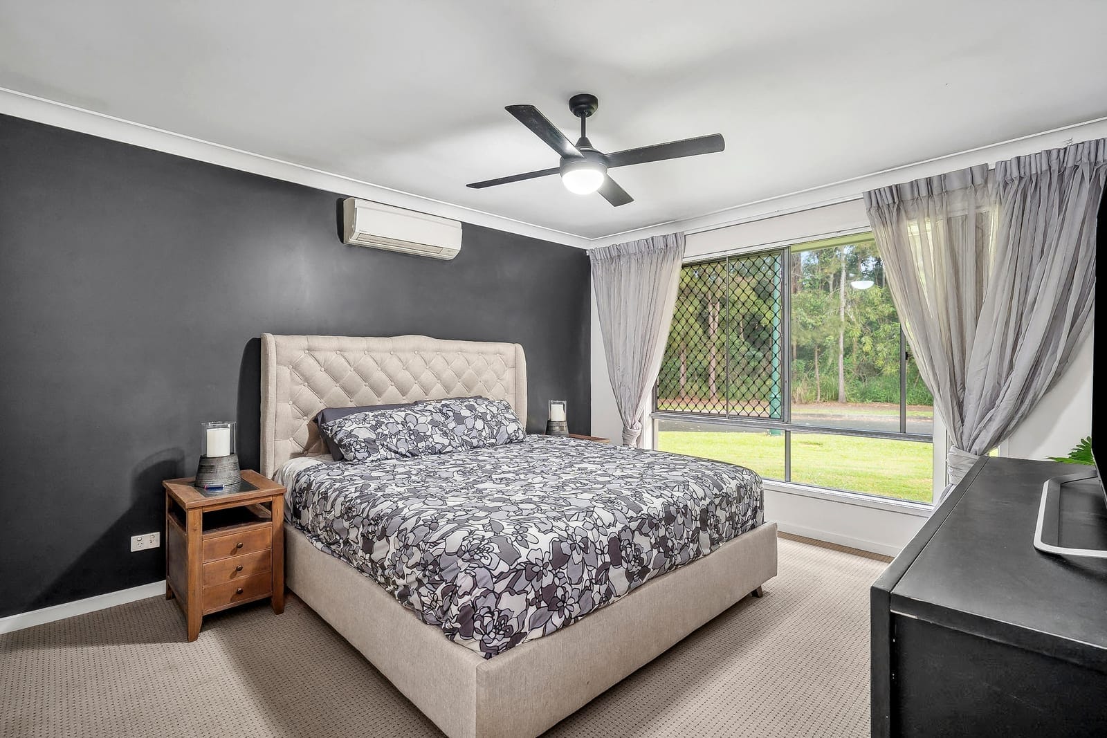 SOLD by Angelina Sweeney & Ollie Lehmann