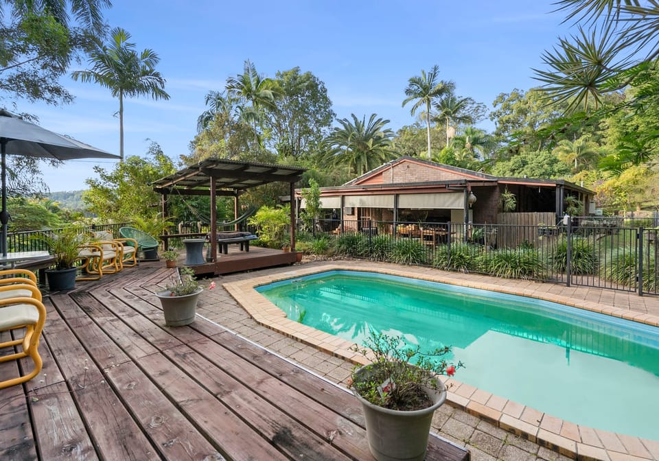 SOLD off-market by Angelina Sweeney & Ollie Lehmann