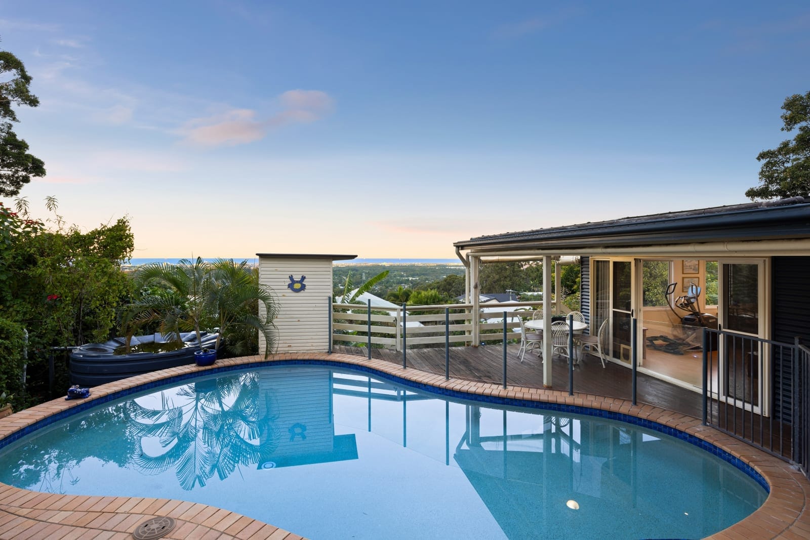 Masterpiece with DUAL LIVING and OCEAN VIEWS!