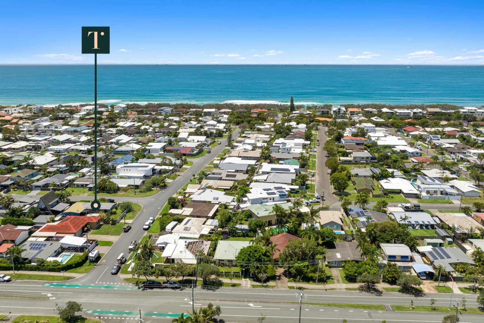 High-end Beachside Living!