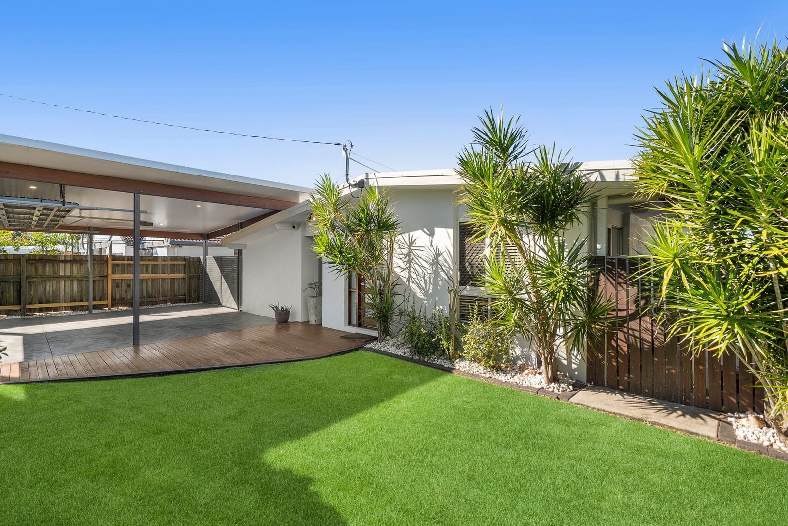 Buddina Beachside Bliss