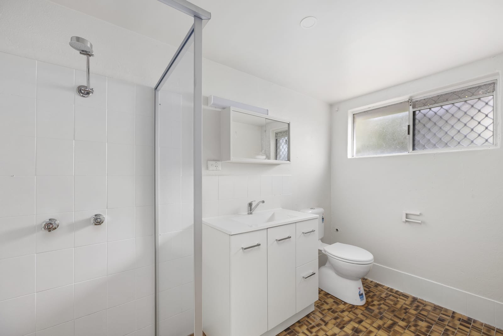 Investment/Development Opportunity with Holding Income