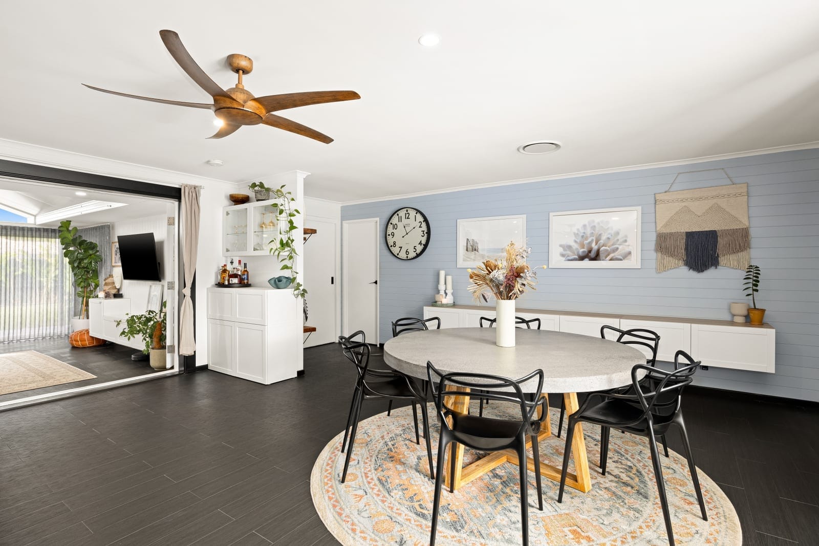 Presentation, Location, Lifestyle