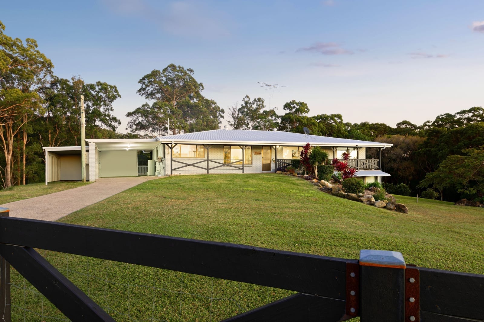 Exceptional Acreage Offering in Tightly Held Pocket
