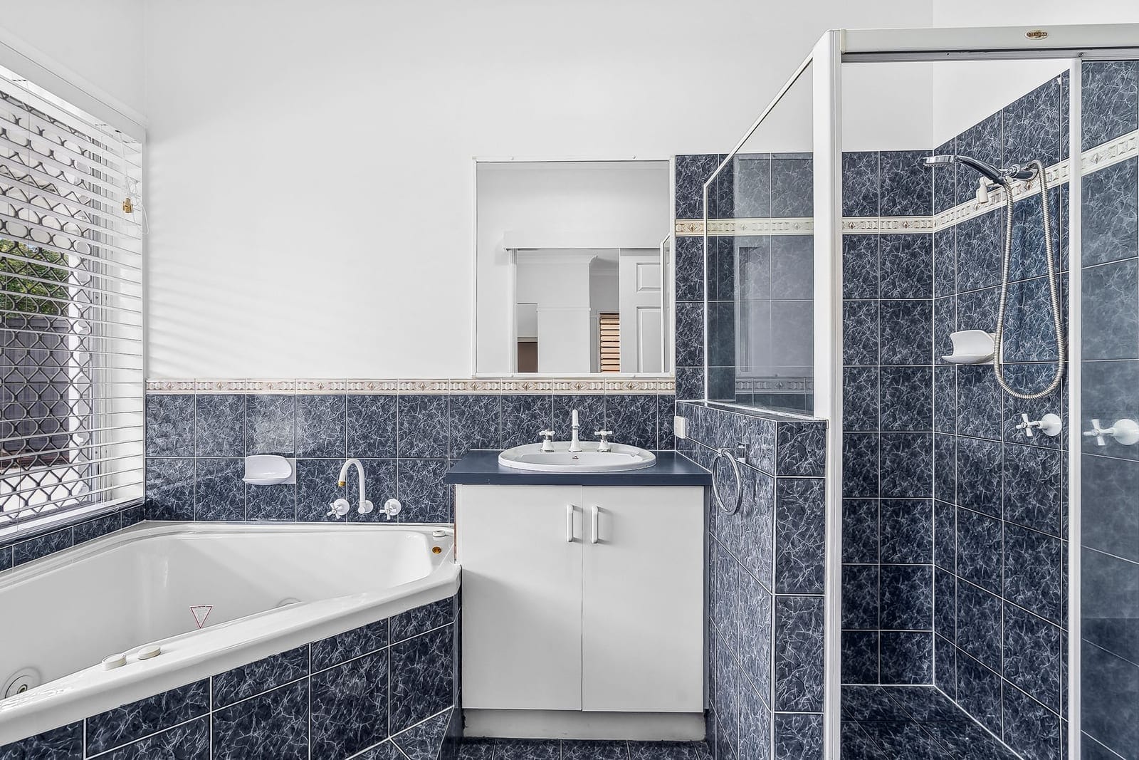 Buderim ¼ Acre Country Charm