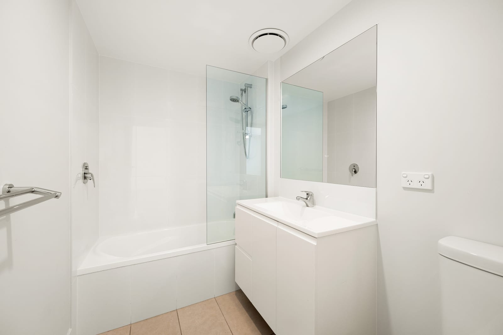 Chic Modern Living in The Heart of Nambour - Calling First Home Buyers or Investors