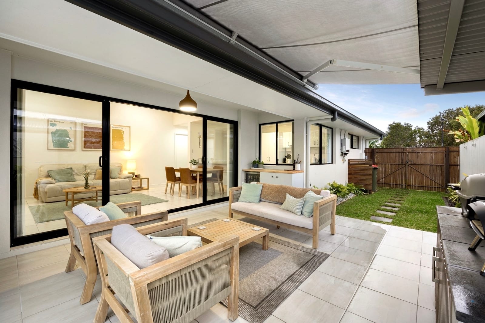 Stylish & Turn-key Ready: Just a Bike Ride to Mooloolaba Beach!