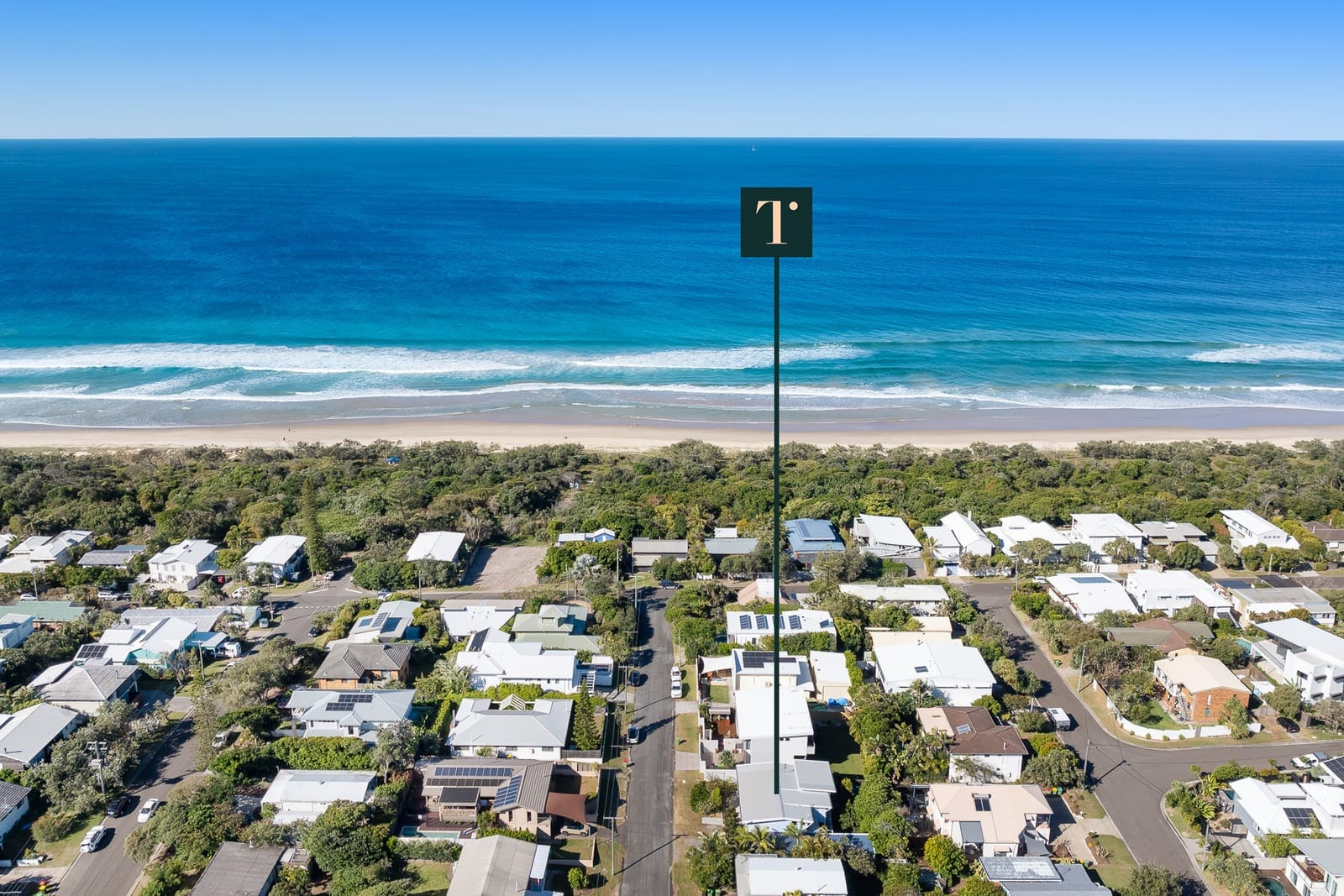 Peregian Beach Charmer in Prime Location, Dual Living, 200m from Ocean