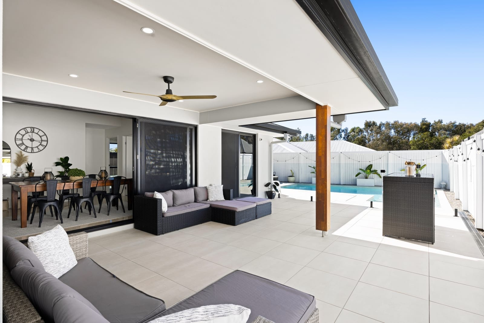 A Lifestyle to Savour: Location & Presentation Perfection