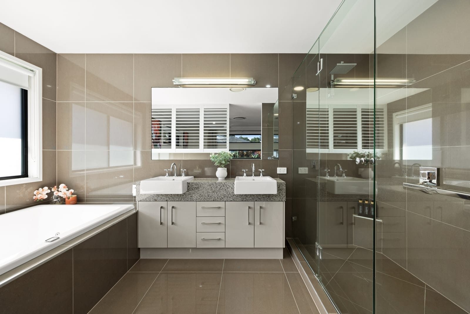 A Lifestyle to Savour: Location & Presentation Perfection