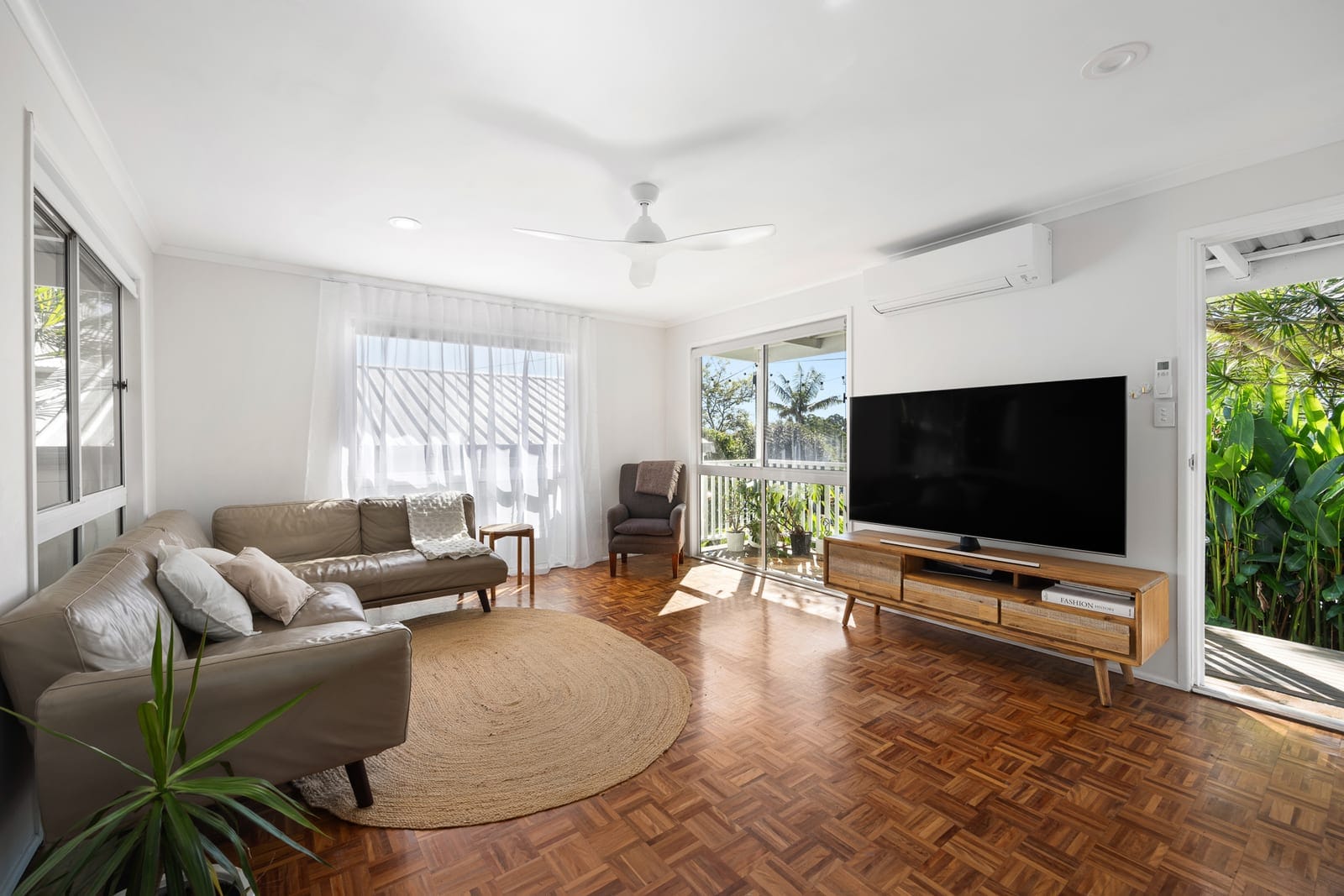 Stylish beach home ready to move in