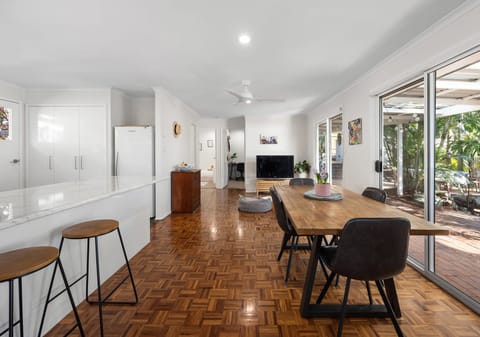 Stylish beach home ready to move in