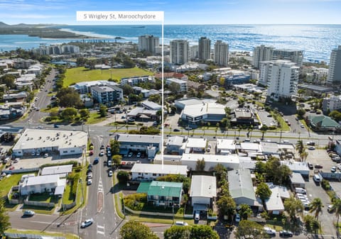 Investment/Development Opportunity with Holding Income