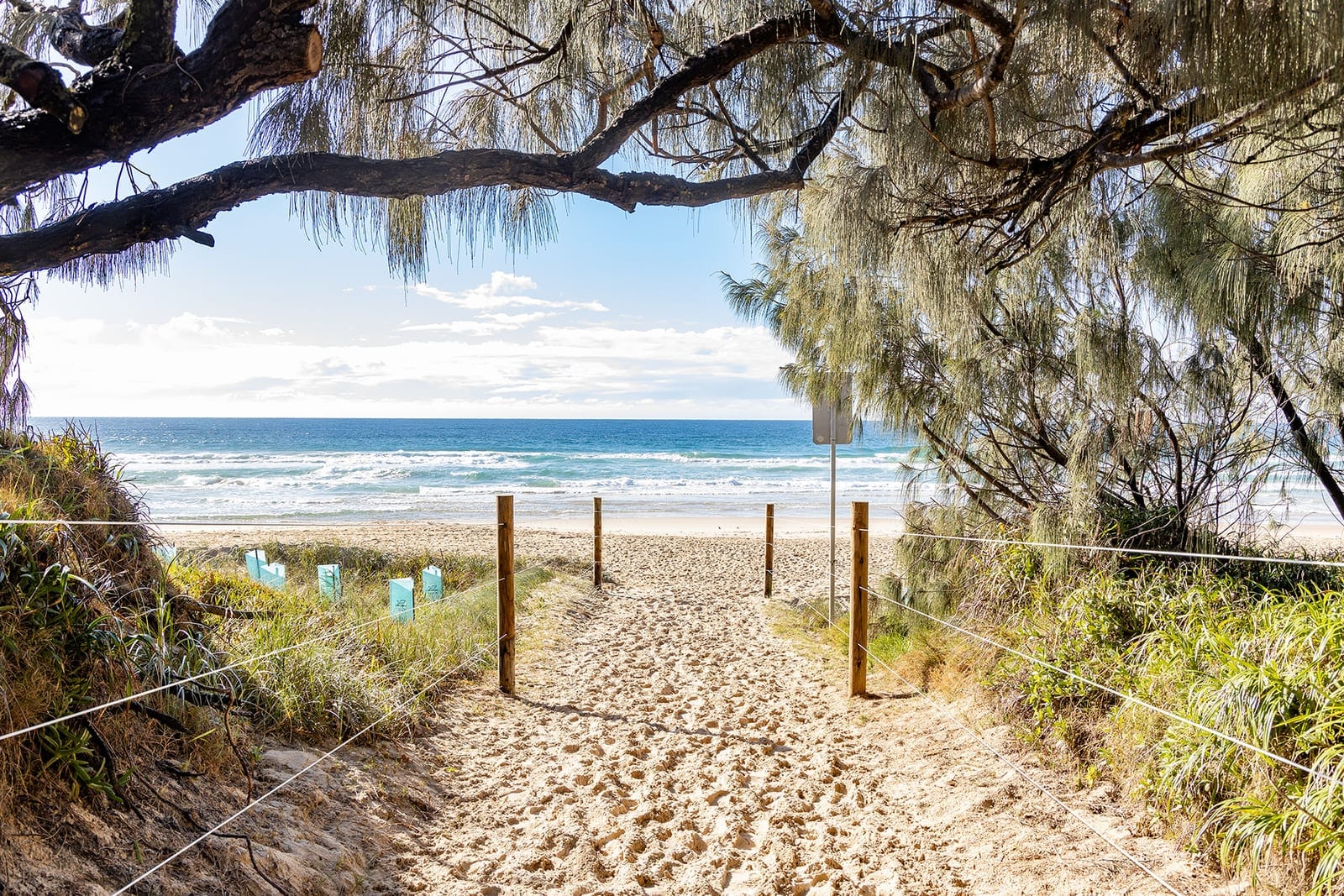 Immaculate Home in Quiet Cul-de-sac, Metres from the Beach