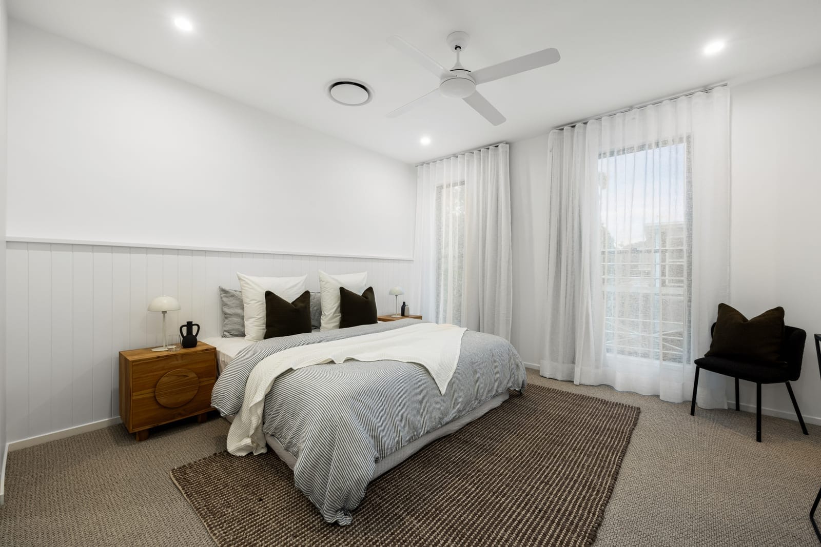 BRAND NEW BUILD IN PRIME COASTAL LOCATION