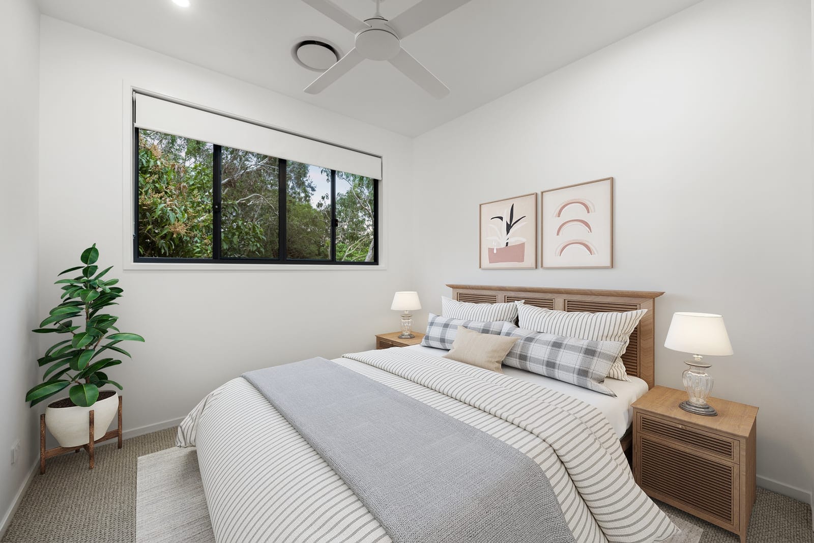 BRAND NEW BUILD IN PRIME COASTAL LOCATION