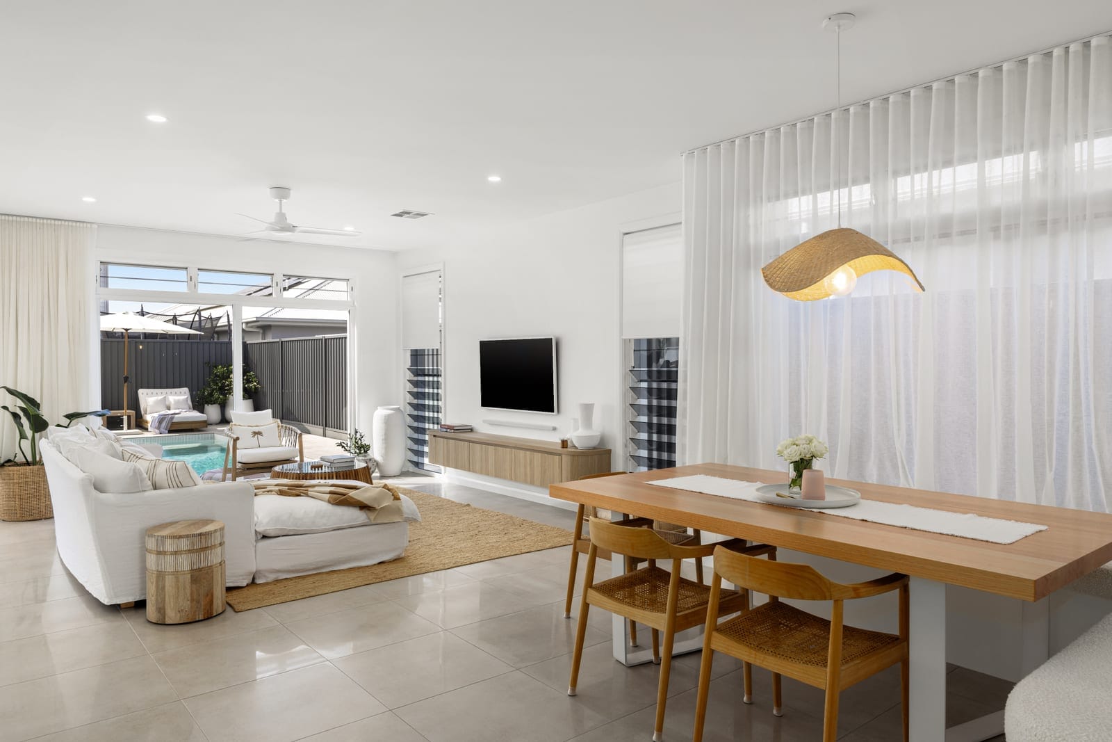 Light, Luxury, Lifestyle, Location!