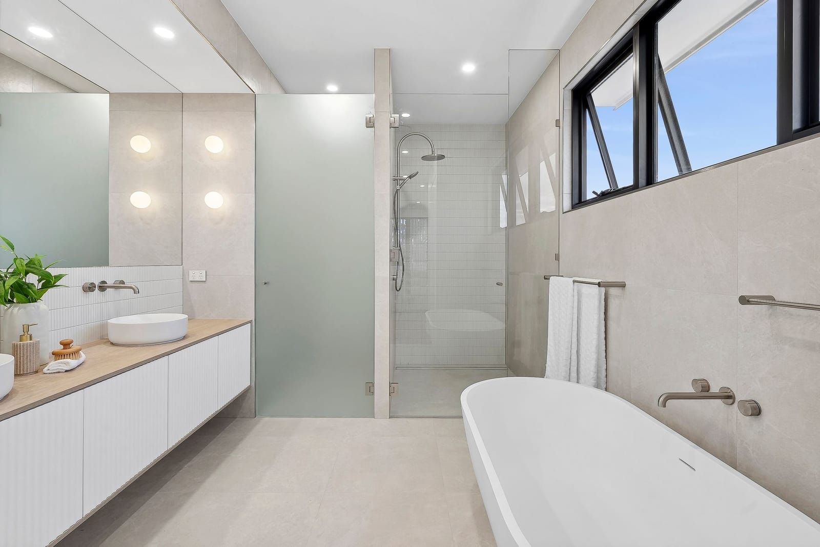 Location, Design, Lifestyle!
