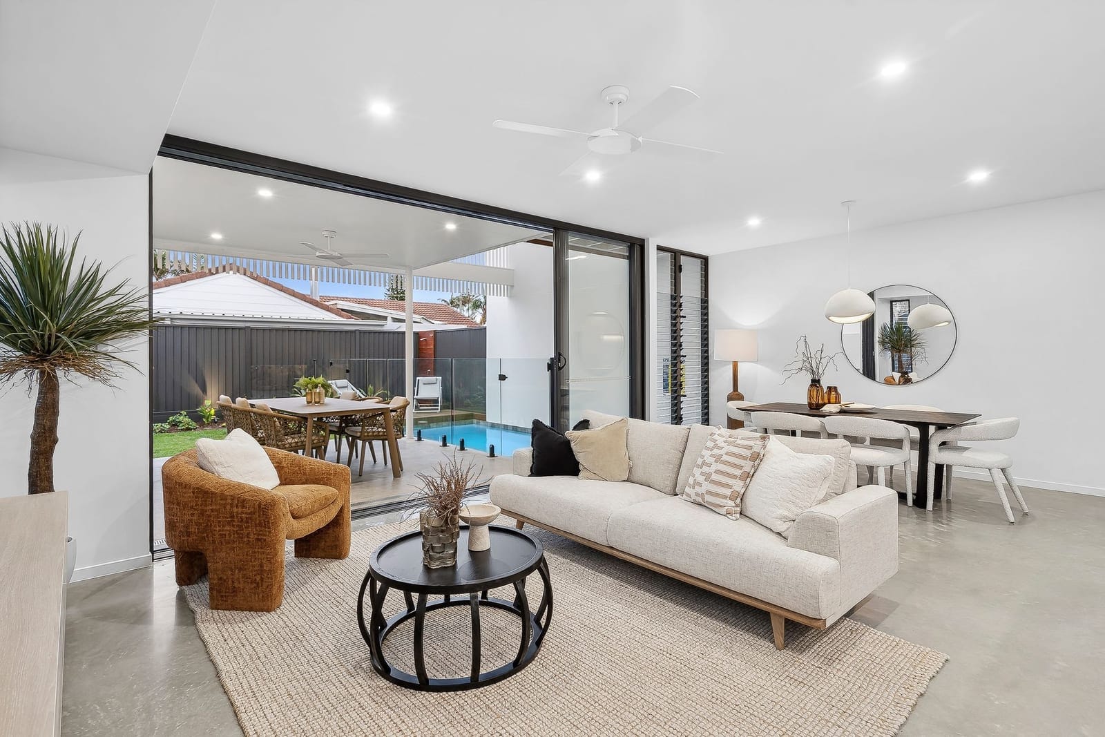 Location, Design, Lifestyle!