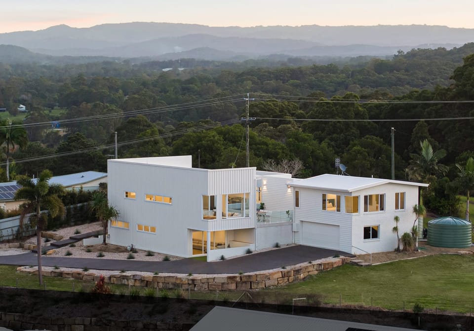 Effortless Acreage Living – North Facing with Views!