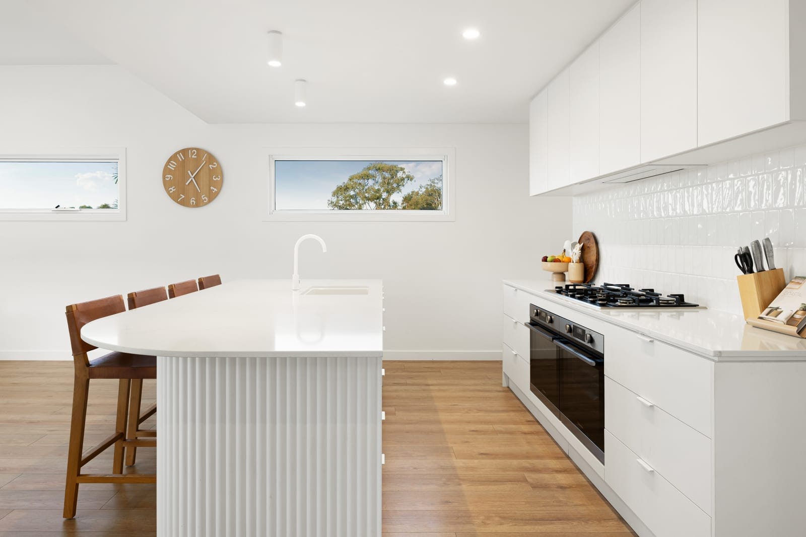 Effortless Acreage Living – North Facing with Views!