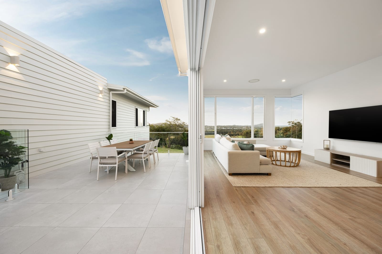 Effortless Acreage Living – North Facing with Views!