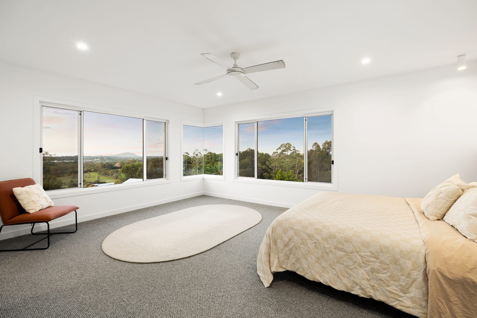 Effortless Acreage Living – North Facing with Views!