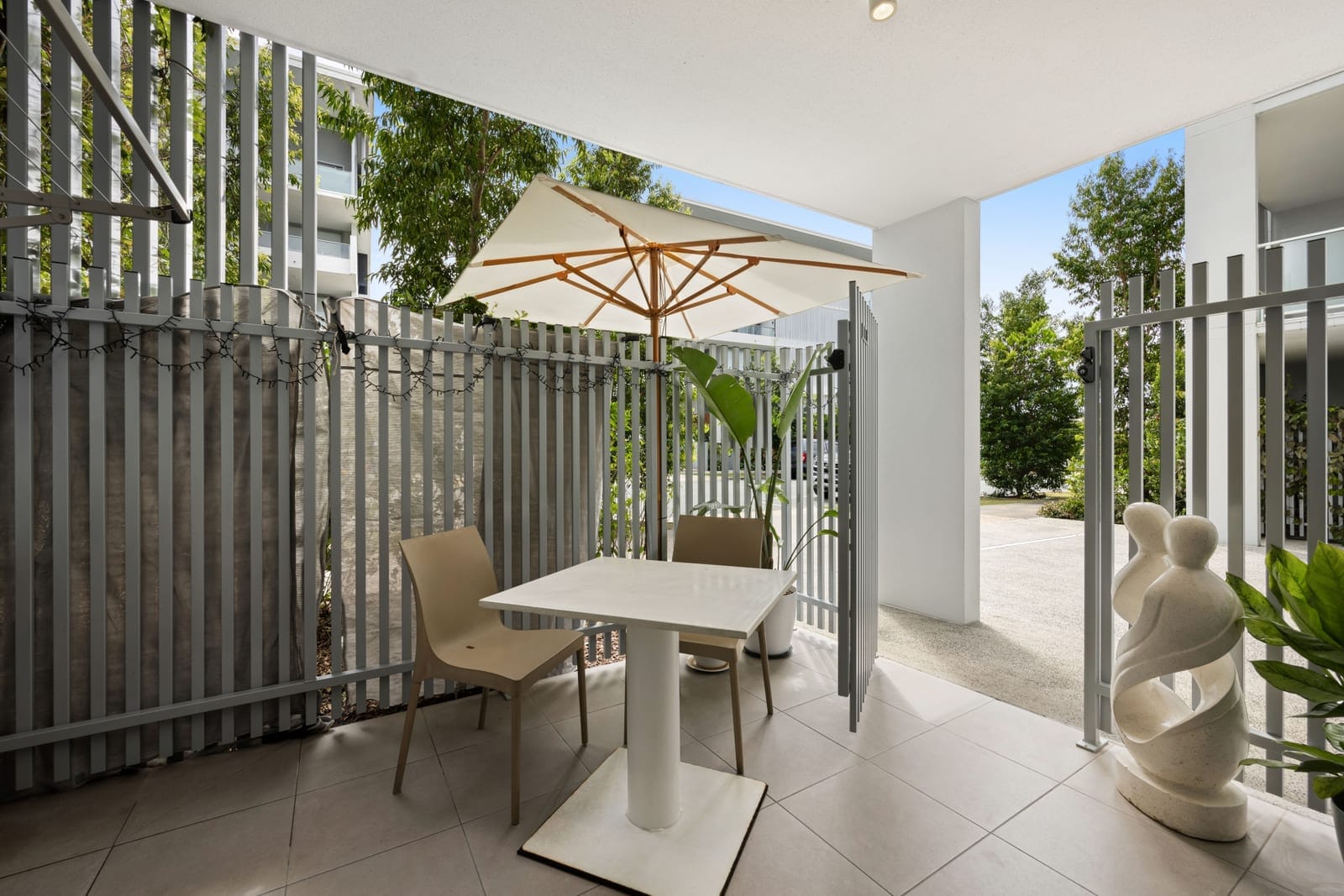 Townhouse with 2 Self-Contained Levels