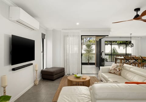 Bokarina Bliss: Effortless, Elegant, Beachside Living