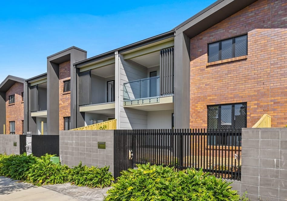 Stunning 4 Bedroom New York Style Terrace
