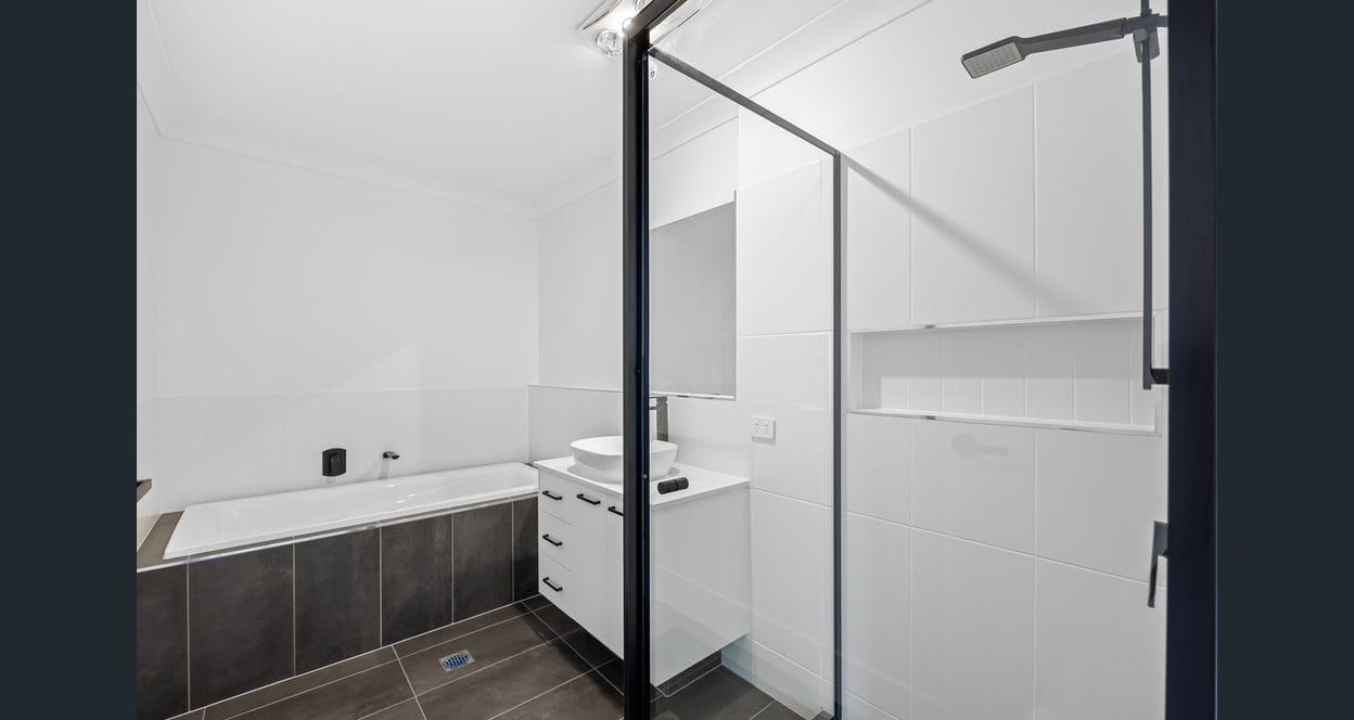 Stunning 4 Bedroom New York Style Terrace