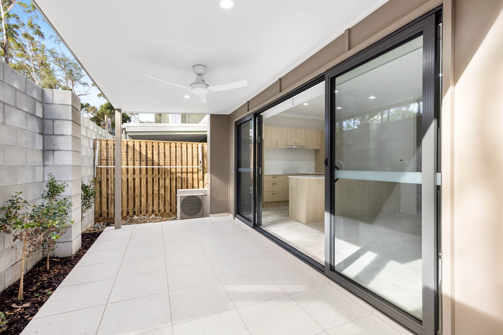 Stunning Modern Townhouse in Prime Sunshine Coast Location