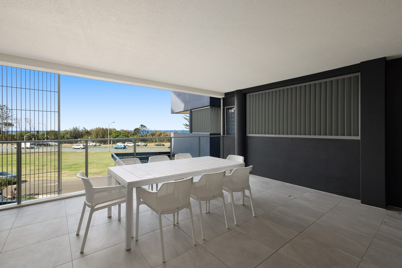 Blue-chip location: Views & Convenience