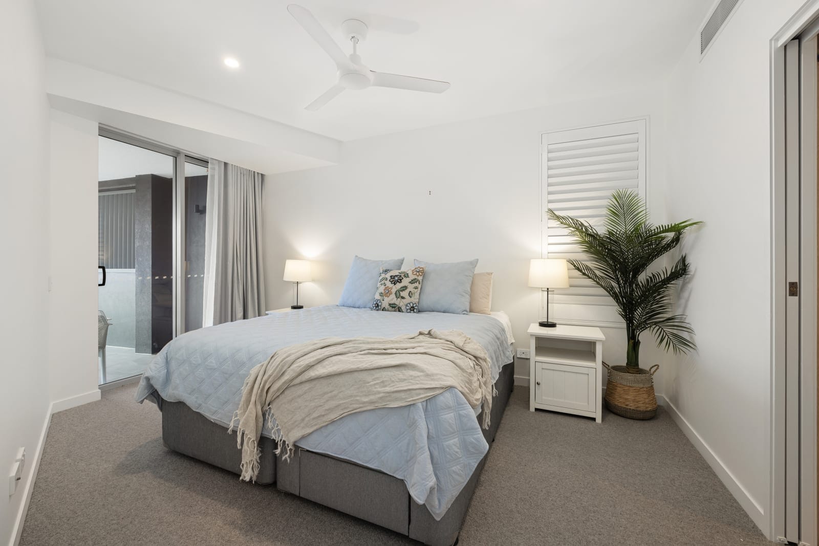 Blue-chip location: Views & Convenience