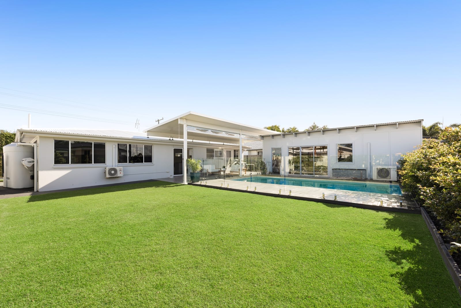 Presentation, Location, Lifestyle