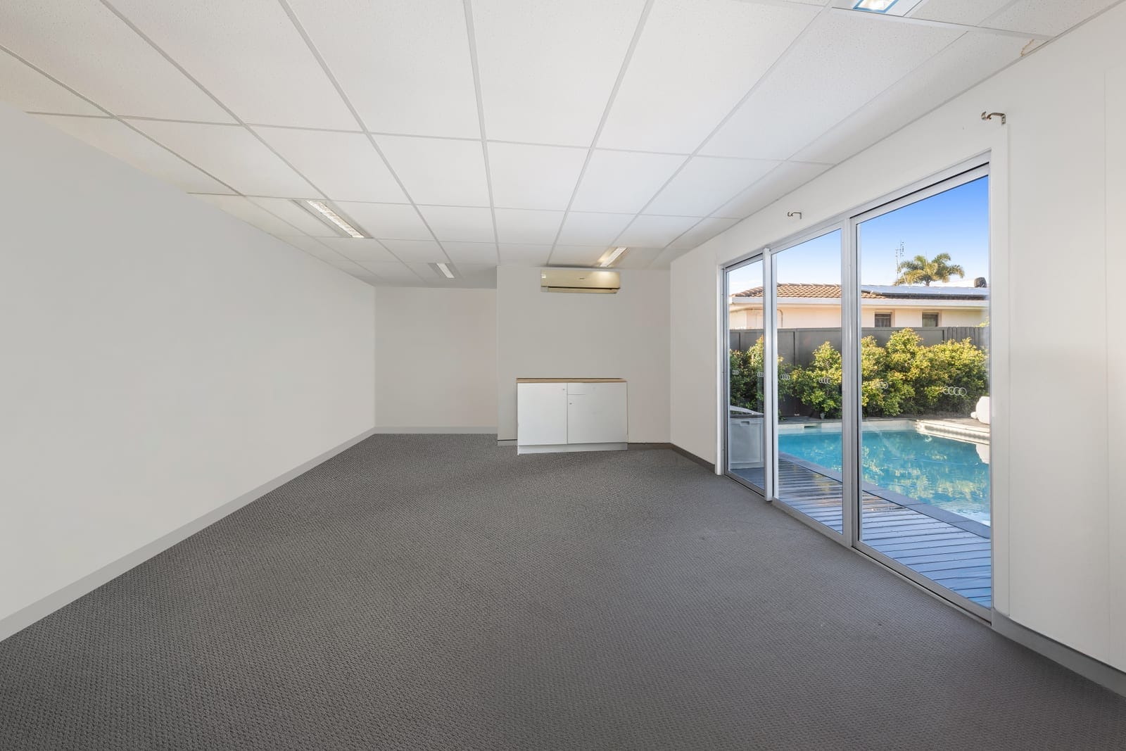 Presentation, Location, Lifestyle