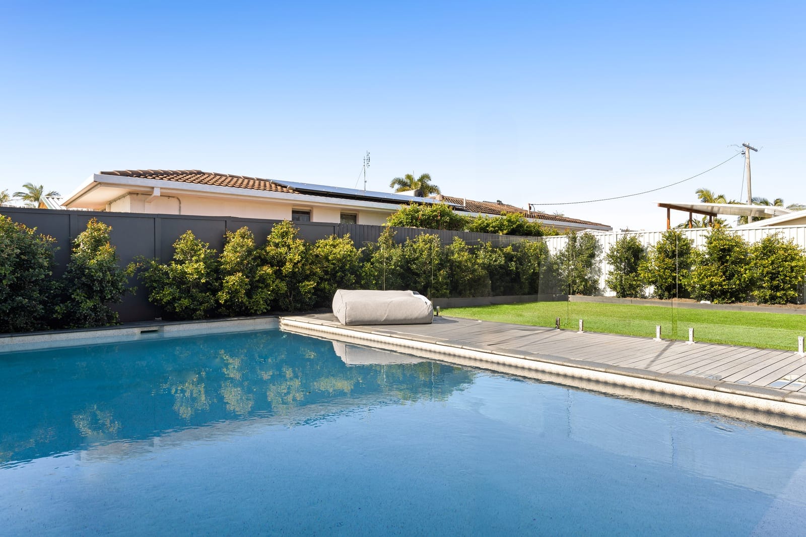 Presentation, Location, Lifestyle