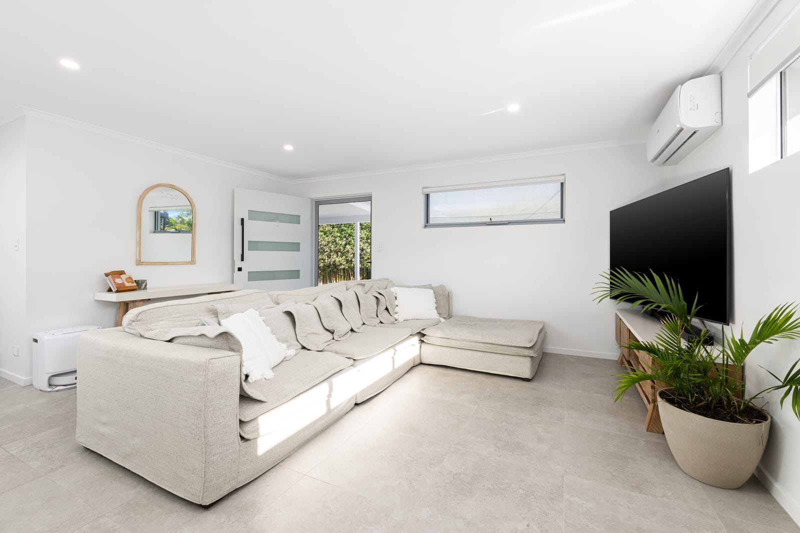 Presentation, Location, Lifestyle