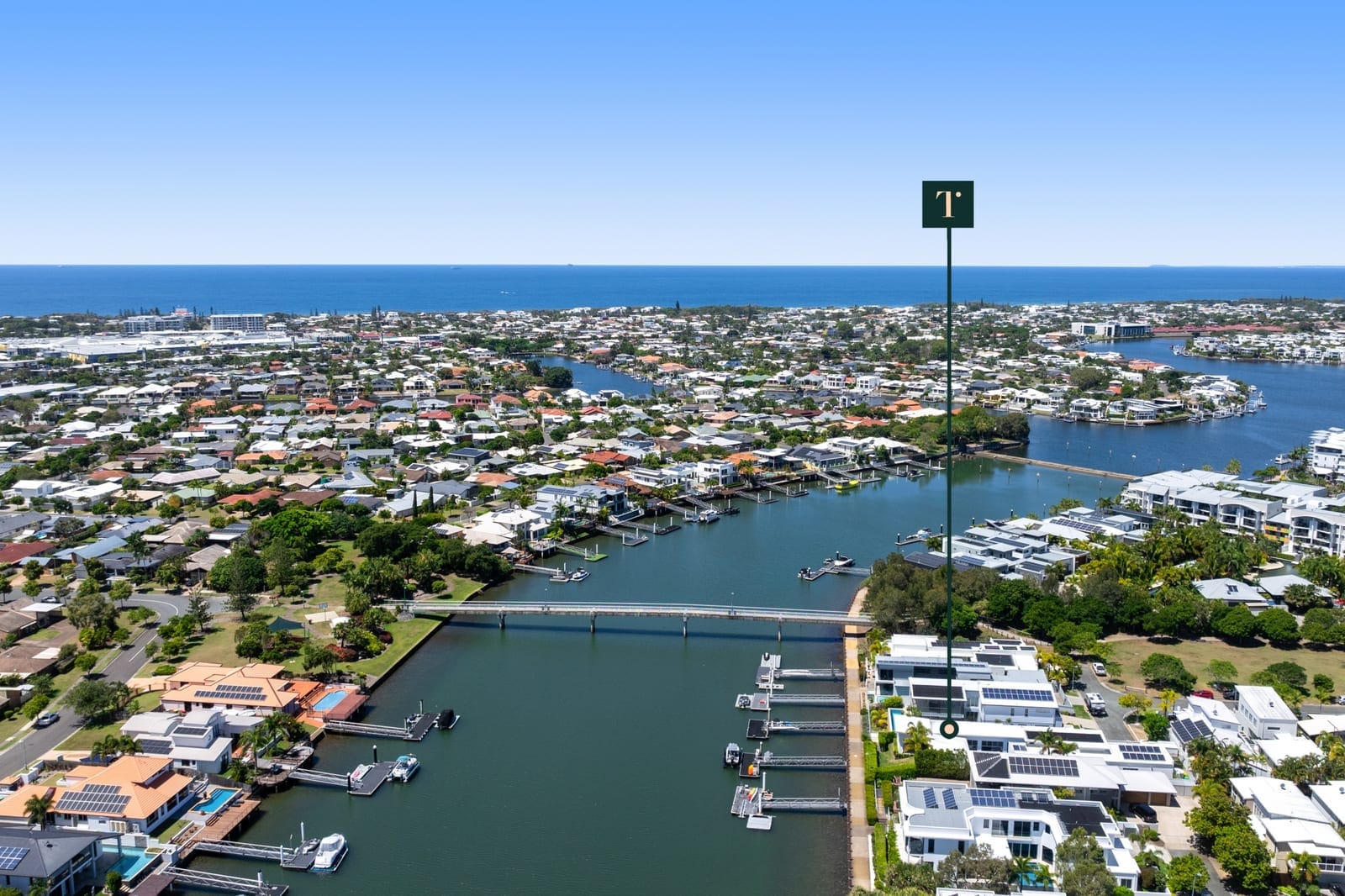 North-East Facing Waterfront Entertainer