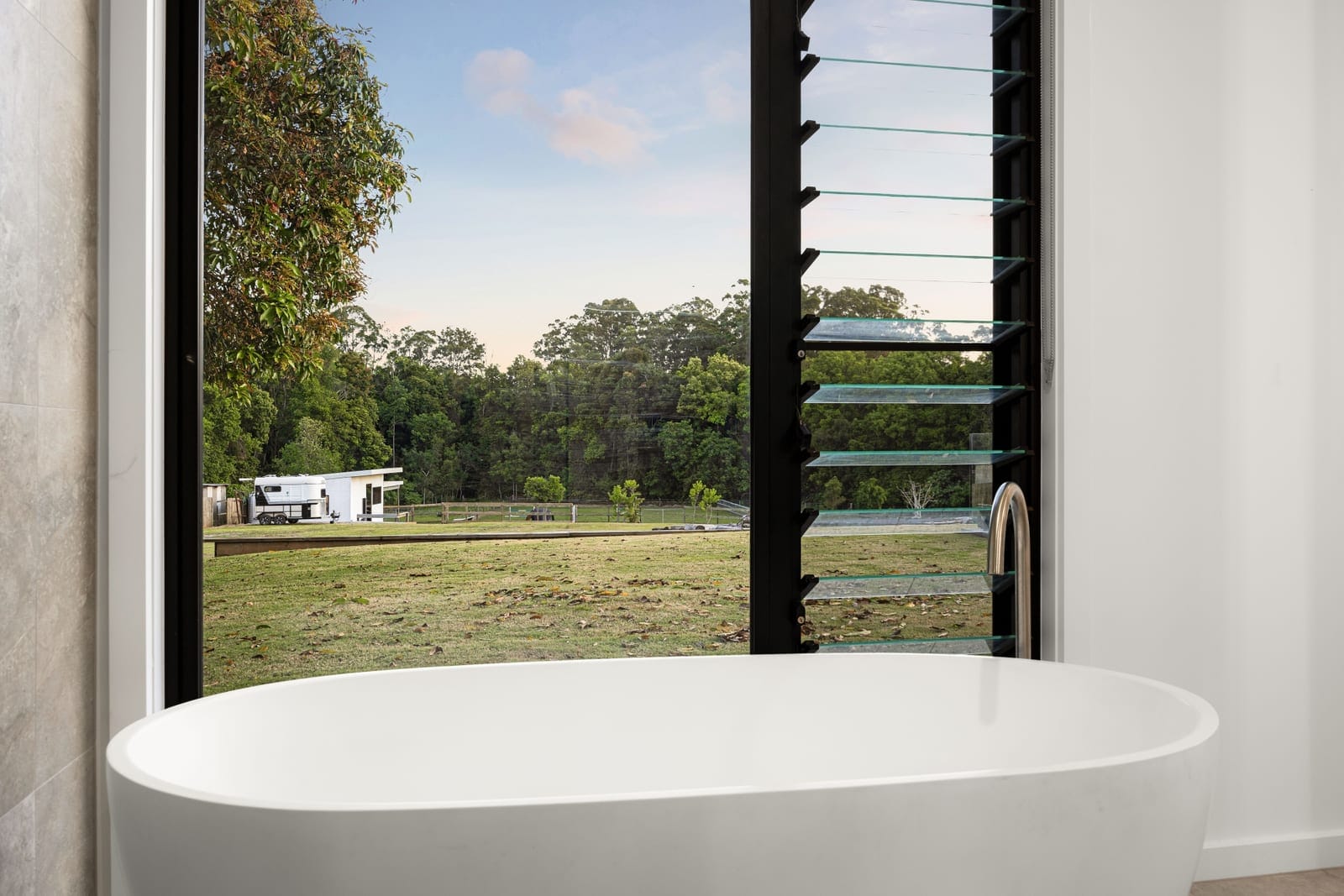 Embrace the Ultimate Acreage Lifestyle: Dual Living