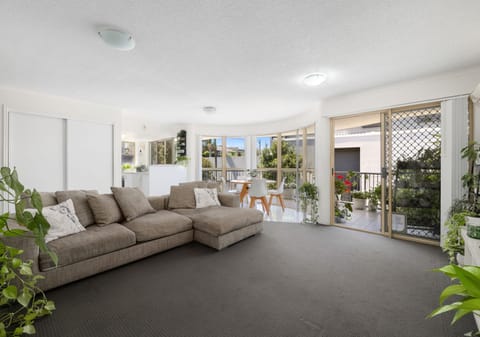Beachside Living, Location & Lifestyle!