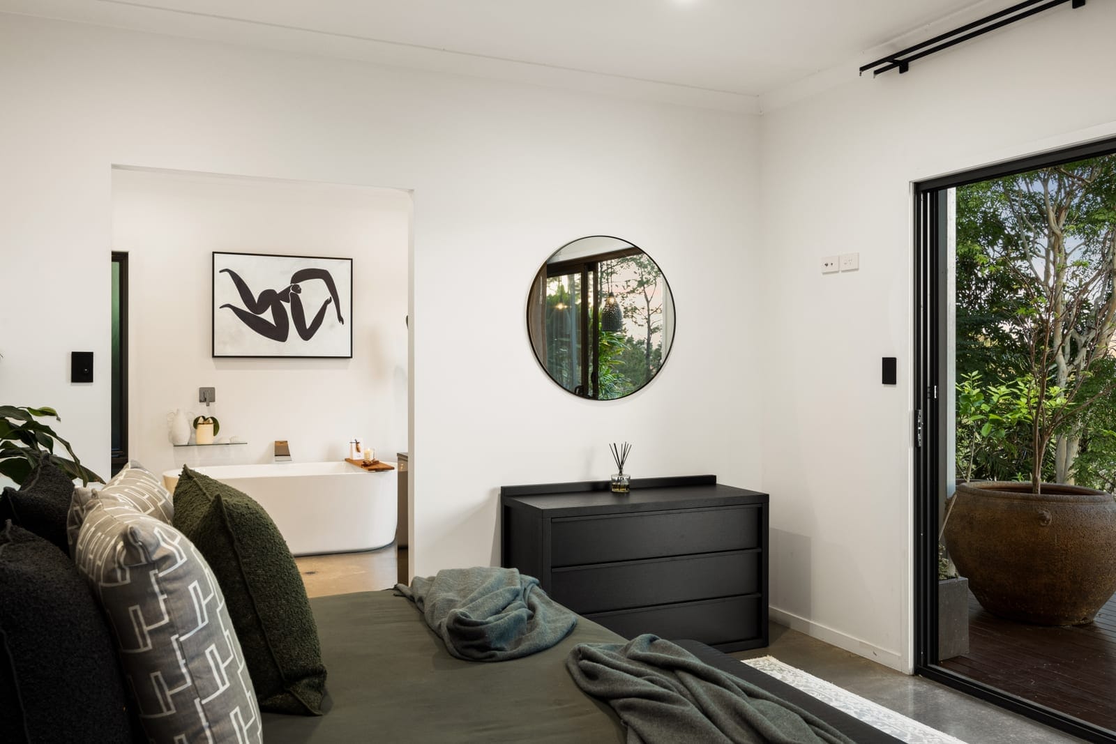 Elegant Off-Grid Acreage Living, Income Possibilities
