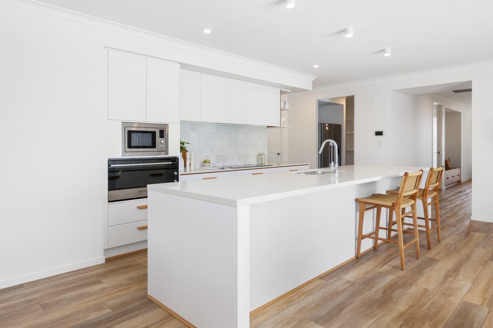 Perfectly Presented Family Home, Huge Block, Side Access