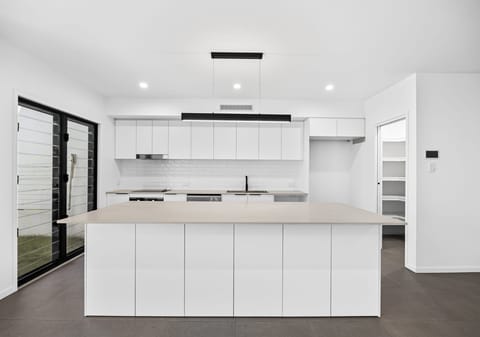 Seamless Living: Sophisticated and Flawless