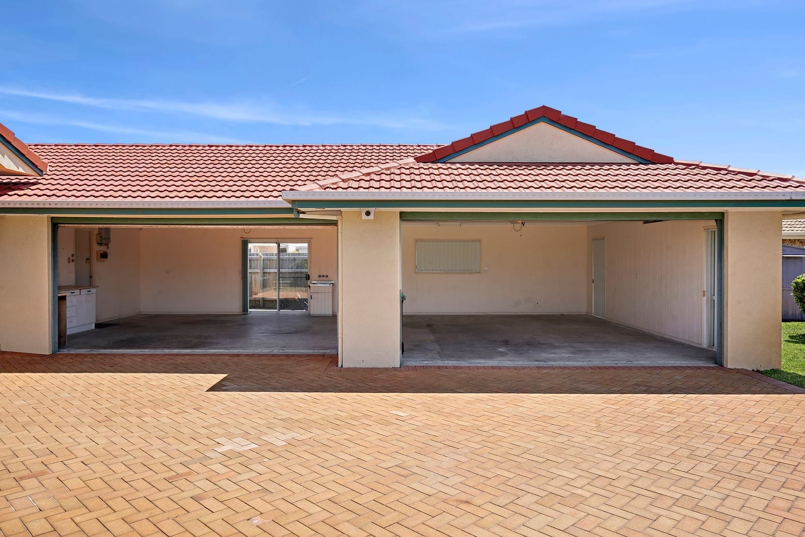 Endless Possibilities in a Coveted Waterfront Location – Make It Yours!