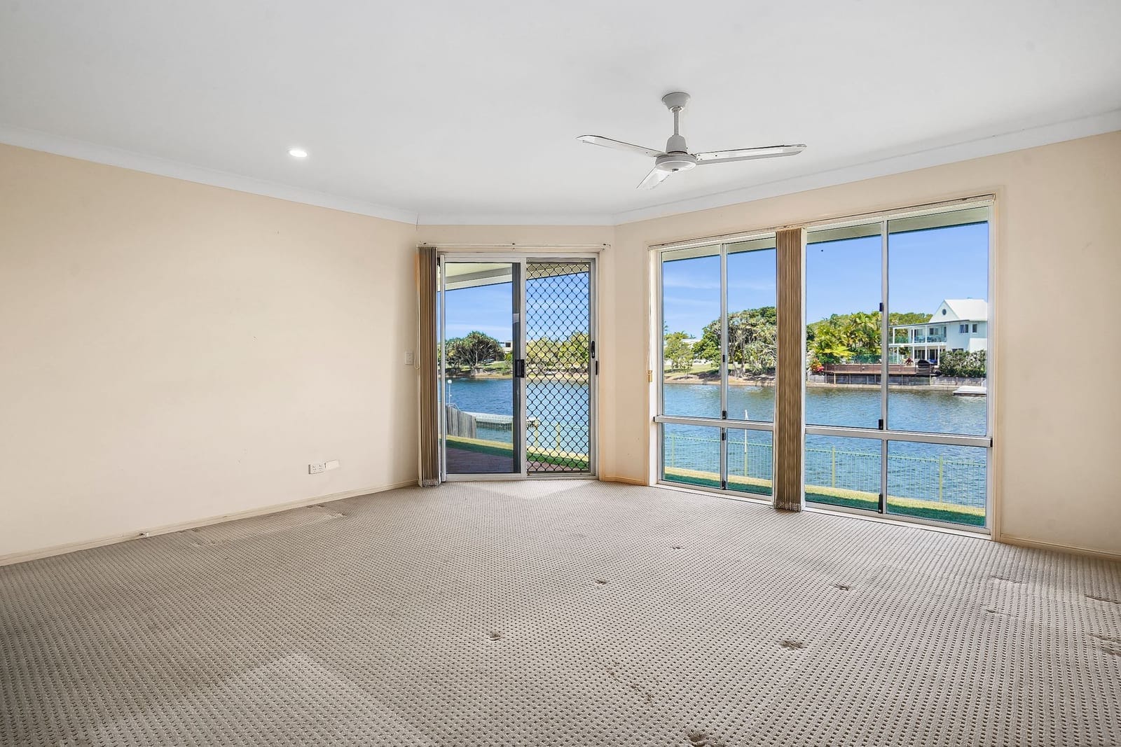 Endless Possibilities in a Coveted Waterfront Location – Make It Yours!