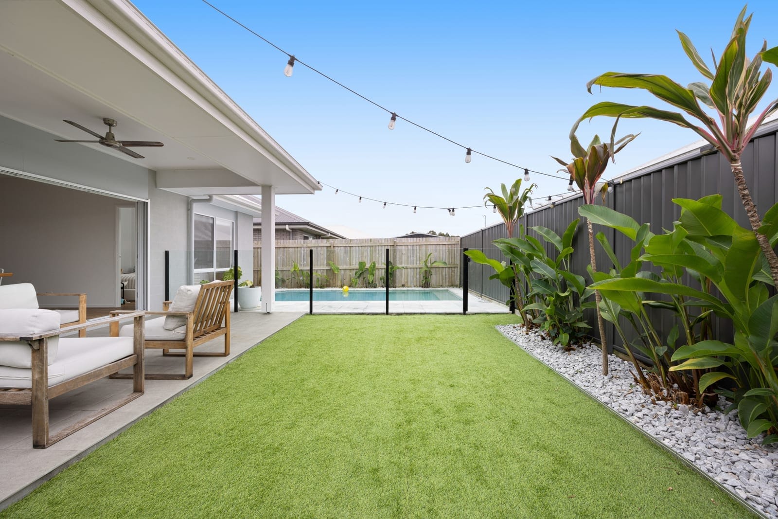 Relaxed Modern Living: Impeccably Presented