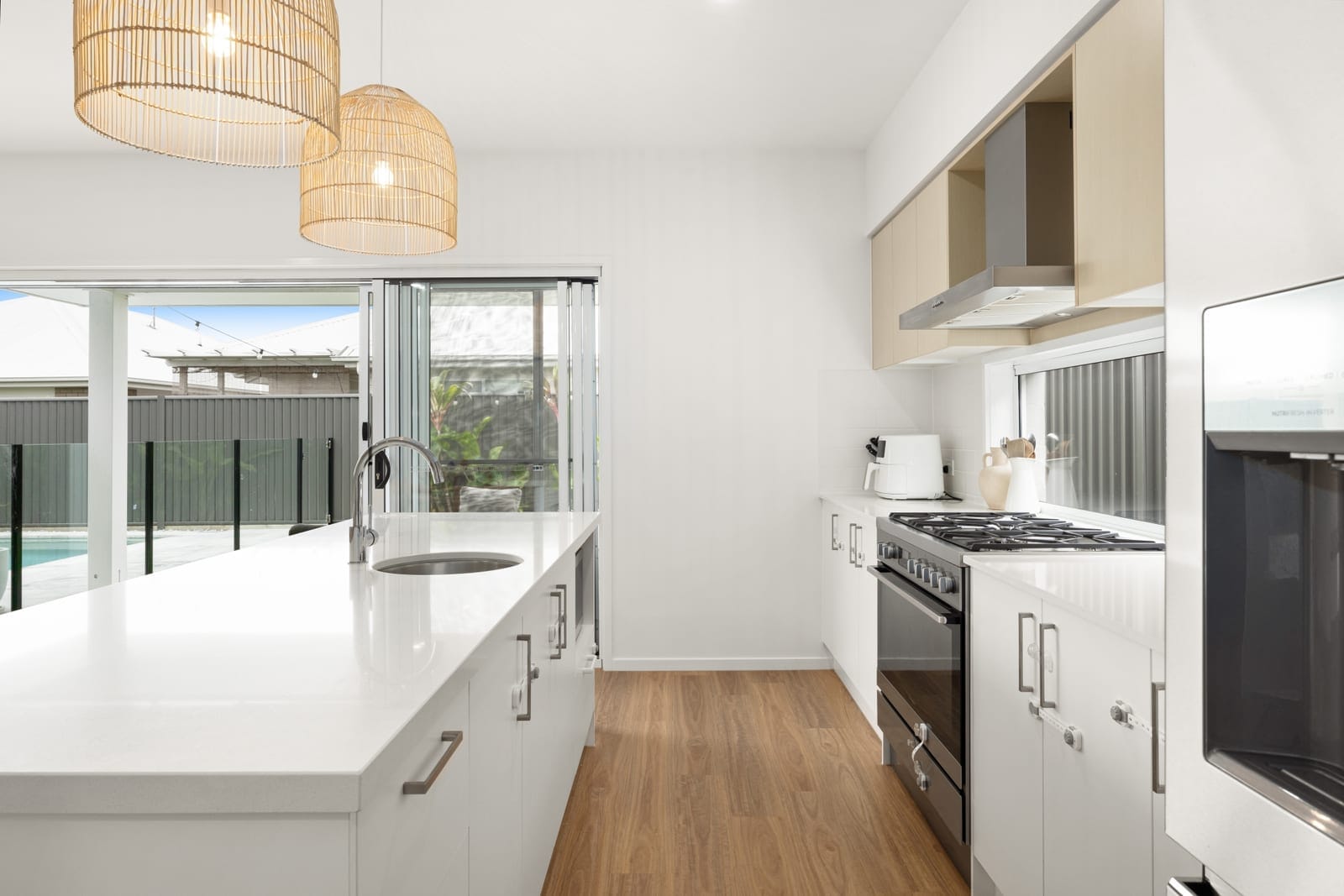 Relaxed Modern Living: Impeccably Presented
