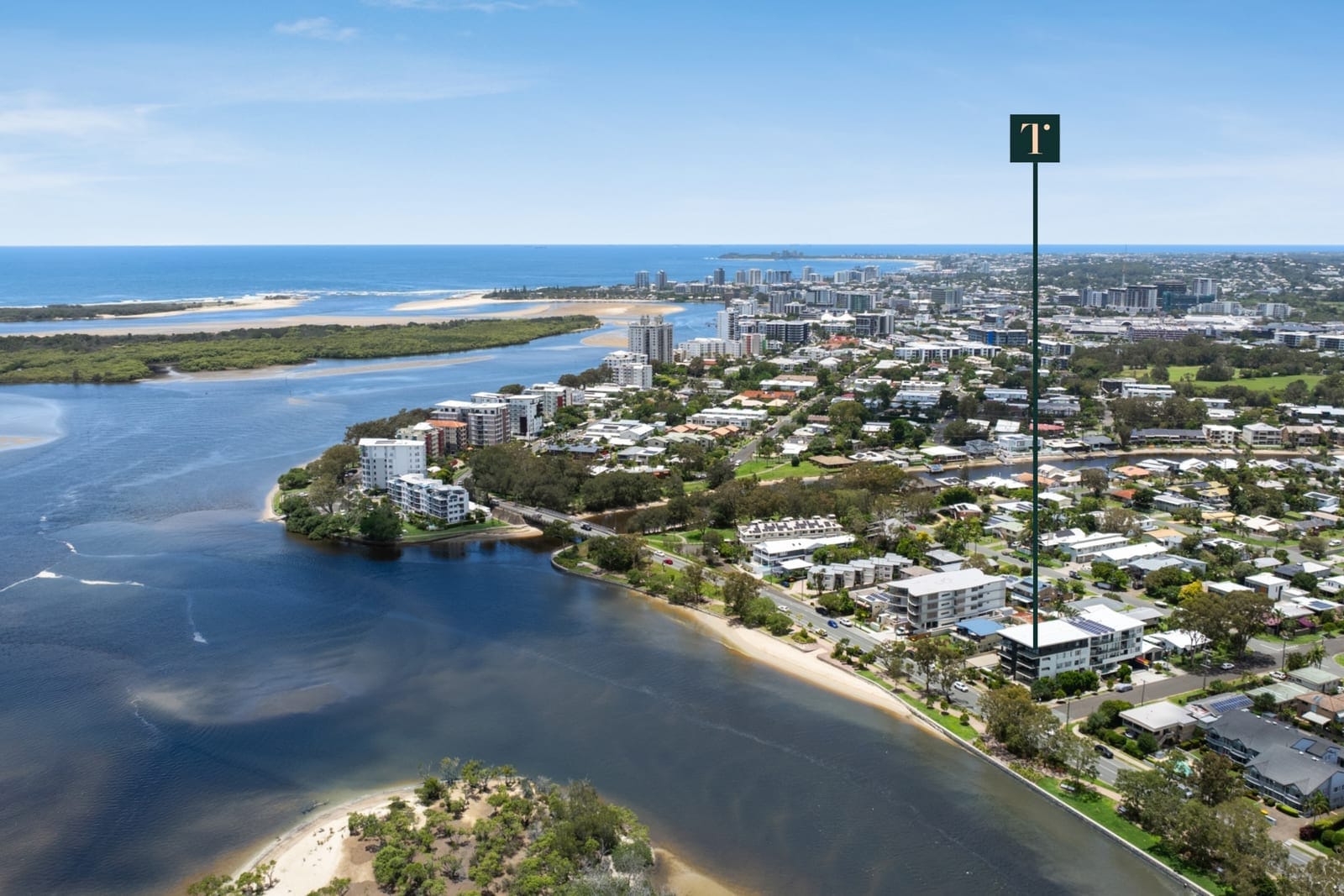 North Facing, Boutique Riverfront Living